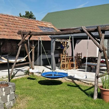 Novakporta Vendeghaz Apartment Lakhegy Екстериор снимка
